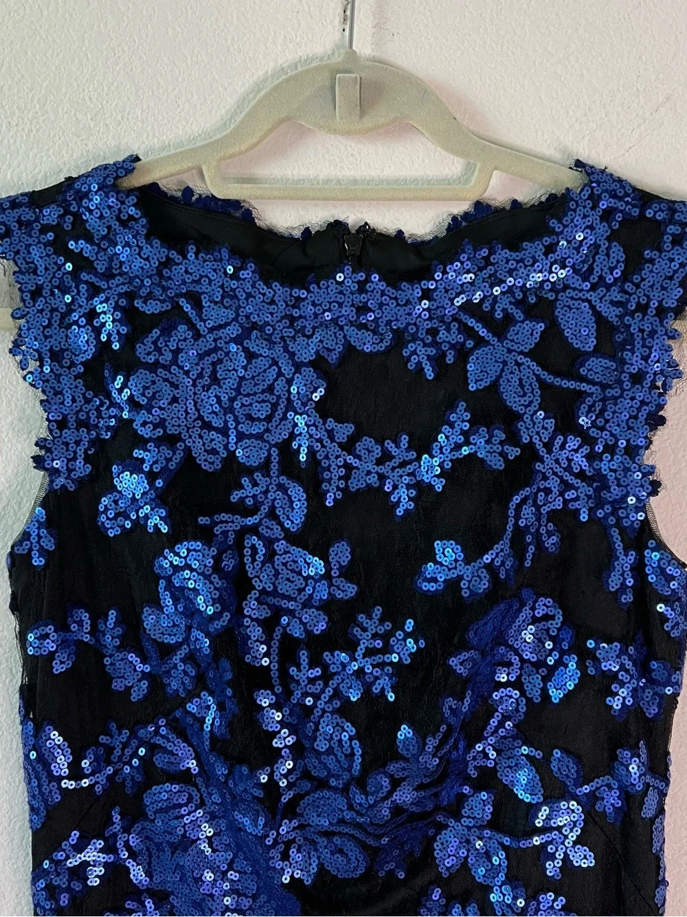 Tadashi Shoji Floral Lace Sheath Dress Blue Black Size 8 Wedding Guest Cocktail